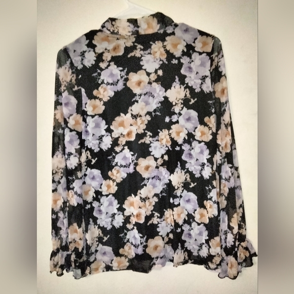 NWT A Love Story Flower Floral Blouse - Picture 5 of 5
